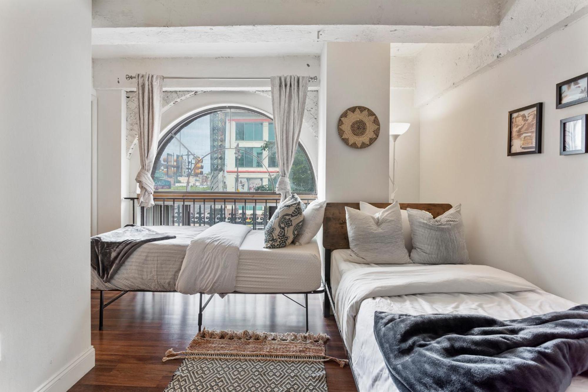 Sleeps 4! 2Br, Gym, Free Parking, Close To Major Attractions Philadelphia Exterior foto