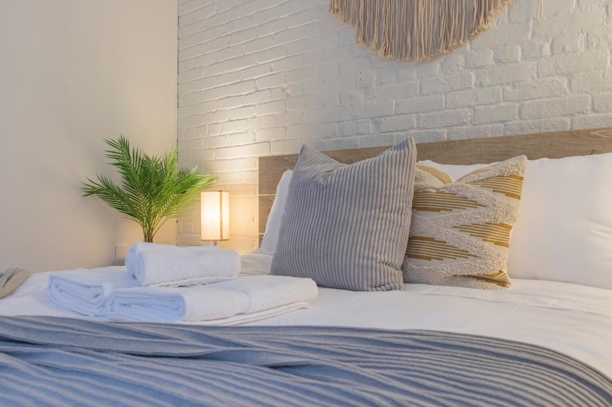 Sleeps 4! 2Br, Gym, Free Parking, Close To Major Attractions Philadelphia Exterior foto