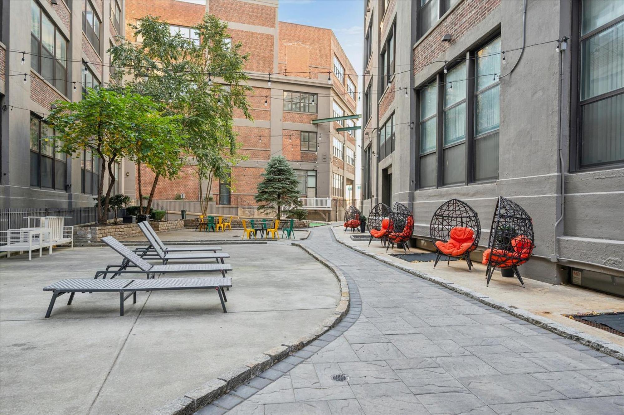 Sleeps 4! 2Br, Gym, Free Parking, Close To Major Attractions Philadelphia Exterior foto